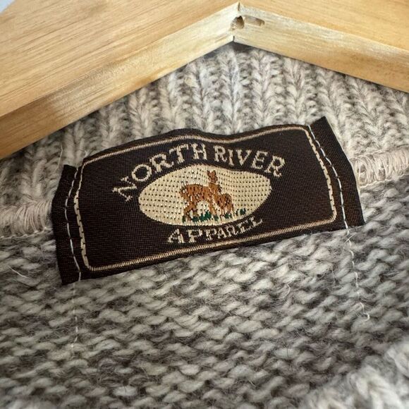 North River Apparel High Neck Knit Sweater Size Medium Winter Essential - Picture 6 of 9